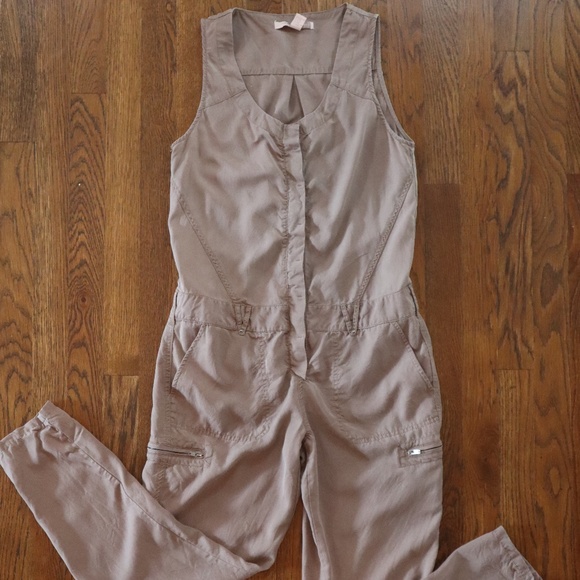 F21 Jumpsuit Taupe - Picture 12 of 12